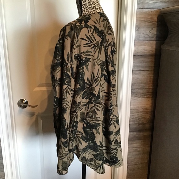 Botanical Print Popover Shirt - Picture 4 of 6